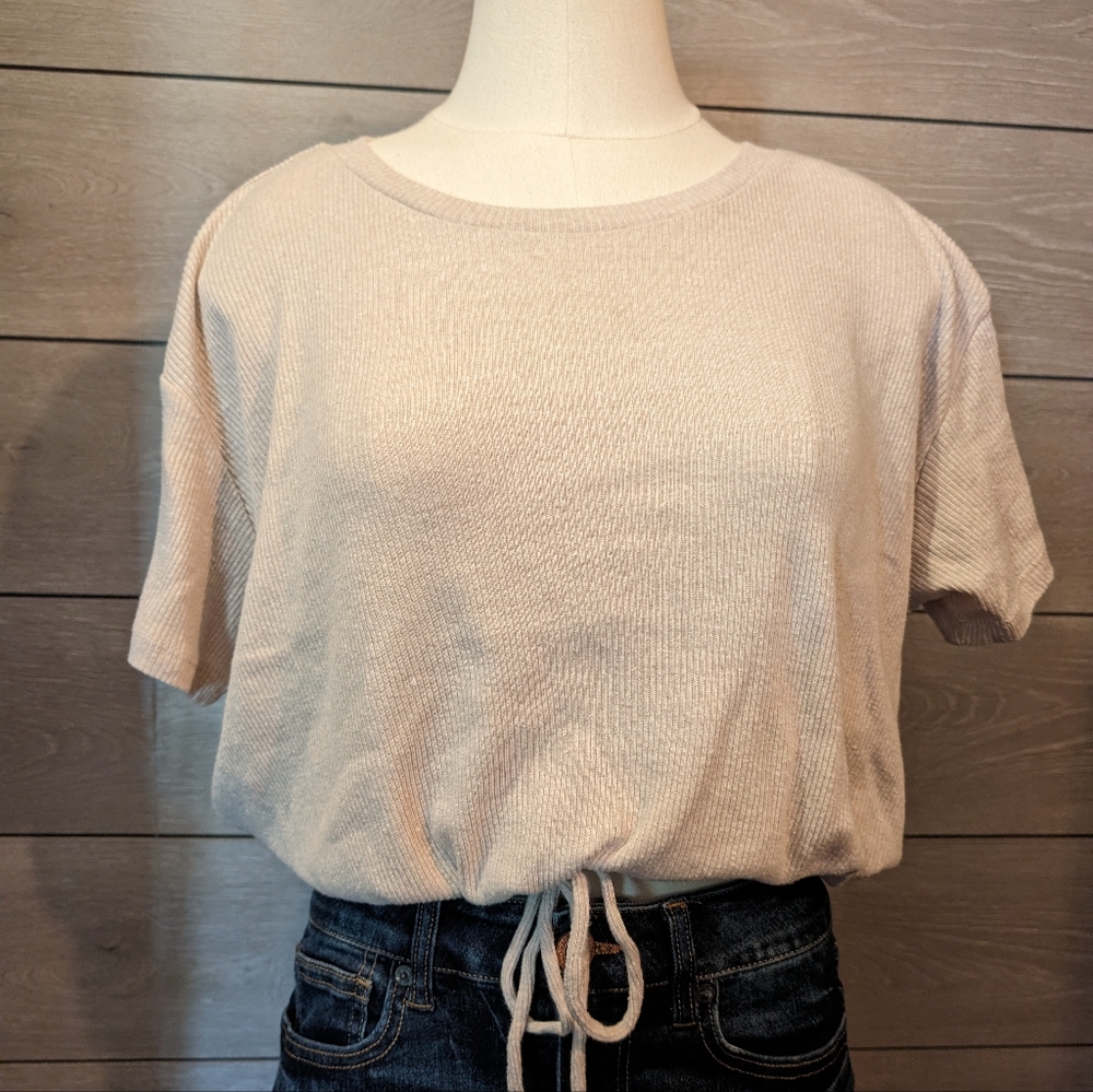AE Women's T Shirt